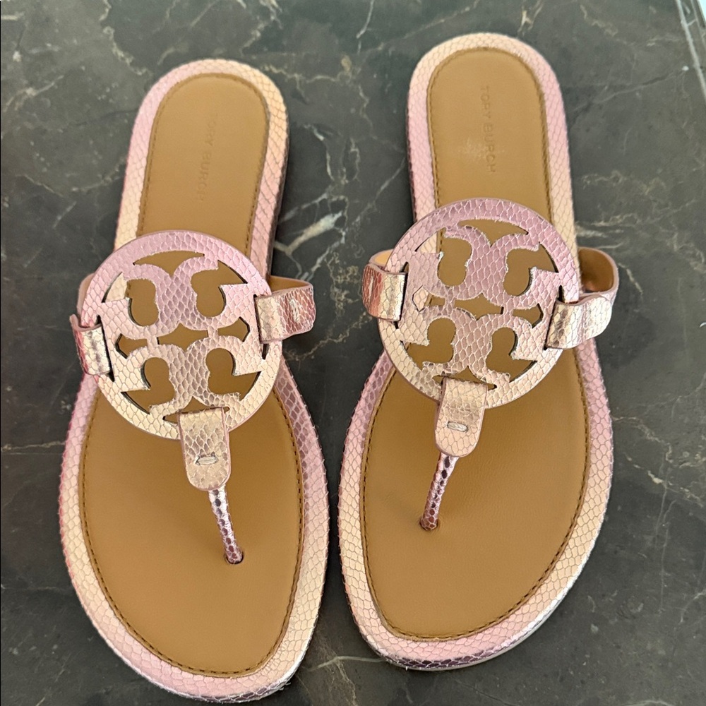 Tory Burch Miller Sandal
Embossed Snake Coral/Rose Gold
Neiman Marcus $200
